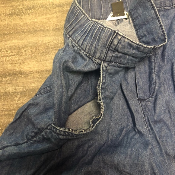 Denim-style pants. - Picture 3 of 3